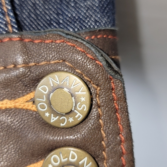 Women's vintage Old Navy brand jean jacket - Picture 6 of 15